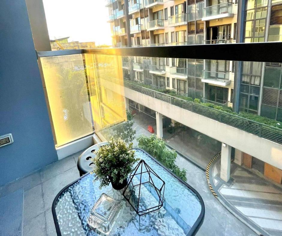 Lovely Unit With Free Wi-Fi & Netflix I Across Naia T3 Airport Manila Exterior foto